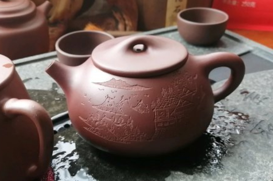 紫砂開(kāi)壺和不開(kāi)壺的區(qū)別，<a href=http://m.outwitseo.com/chaju/zisha/ target=_blank class=infotextkey>紫砂壺開(kāi)壺</a>的正確方法及開(kāi)壺建議