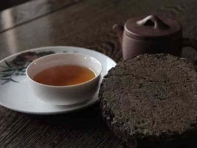 安化黑茶的功效，安化黑茶可以調(diào)理腸胃嗎？